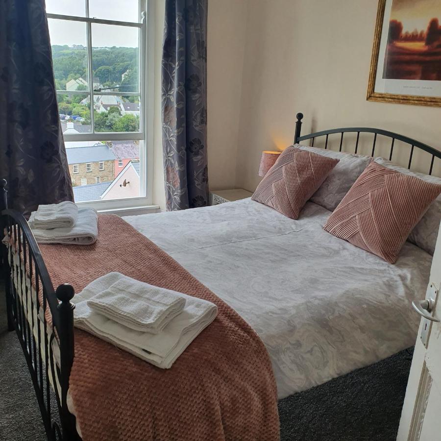 Pendyffryn Manor Bed & Breakfast Little Haven Экстерьер фото