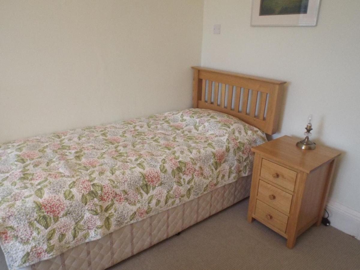Pendyffryn Manor Bed & Breakfast Little Haven Экстерьер фото
