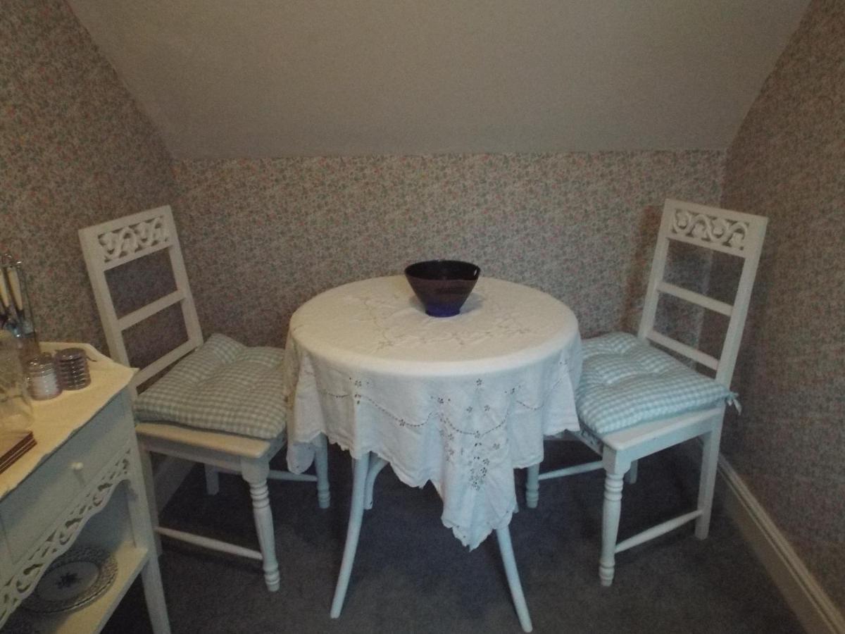 Pendyffryn Manor Bed & Breakfast Little Haven Экстерьер фото