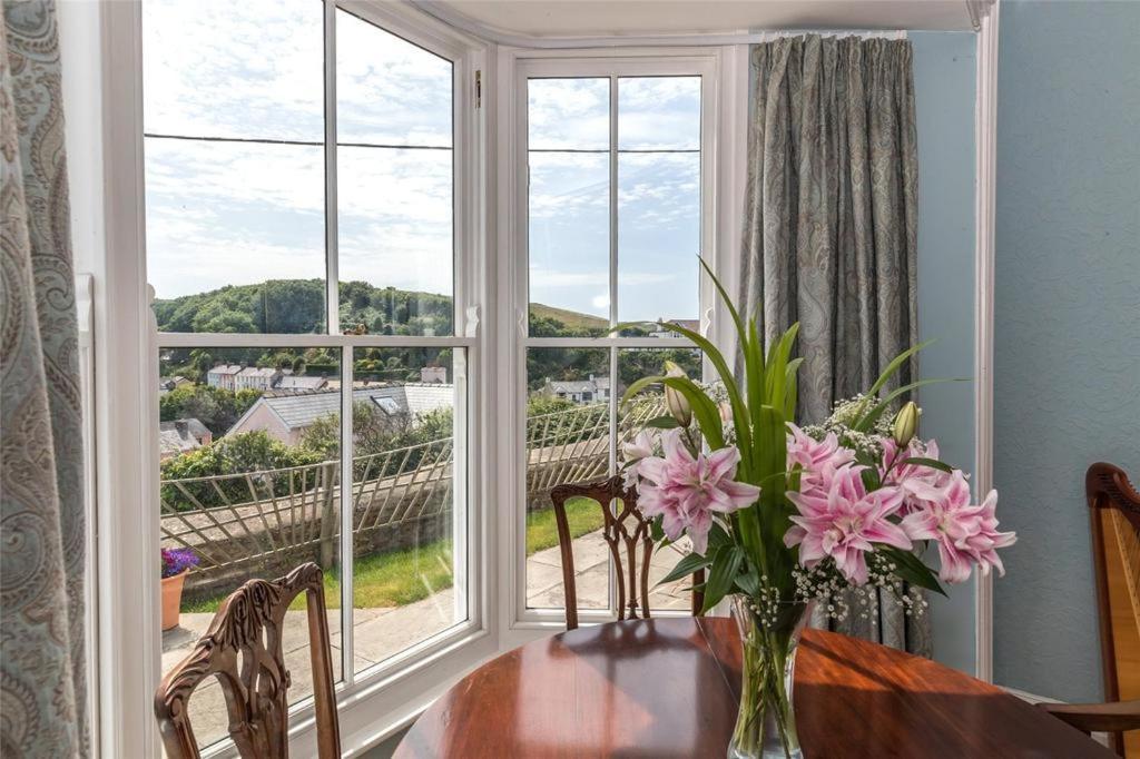 Pendyffryn Manor Bed & Breakfast Little Haven Экстерьер фото